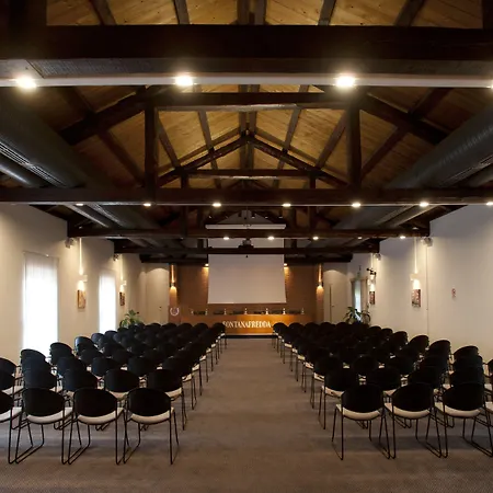 Villaggio Narrante - Foresteria Delle Vigne 4*